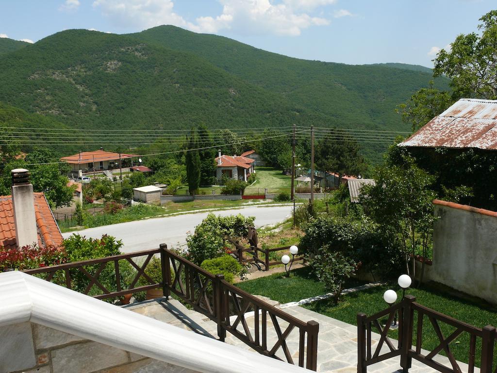 Aparthotel Petrini Gonia Livadherón Exterior foto